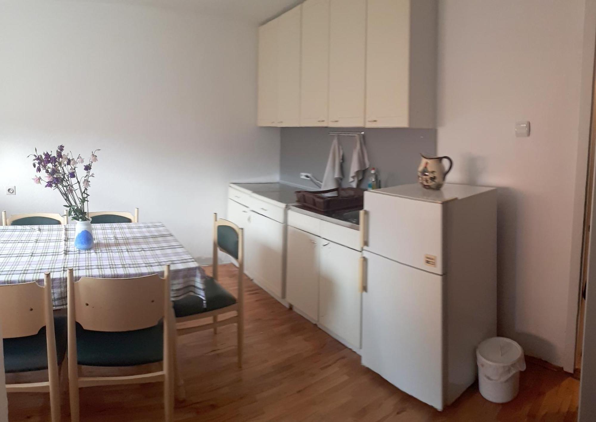 Edelweiss Hostel Stip Exterior photo